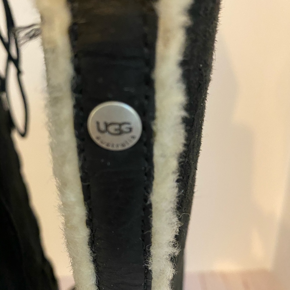 Ugg Boots - Picture 5 of 9